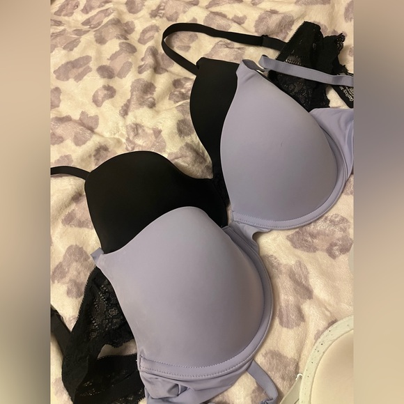 BUNDLE- Gap Body T-Shirt Bras - Picture 3 of 7